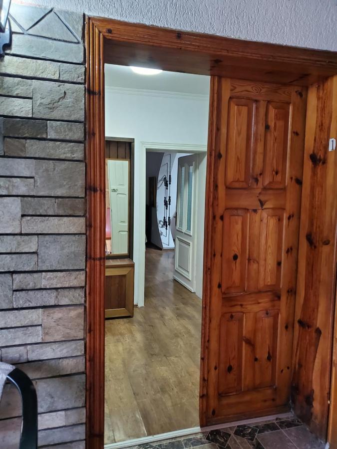 Unique Traditional House, Hosted By J&G Tiranë Eksteriør bilde