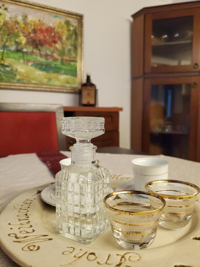 Unique Traditional House, Hosted By J&G Tiranë Eksteriør bilde