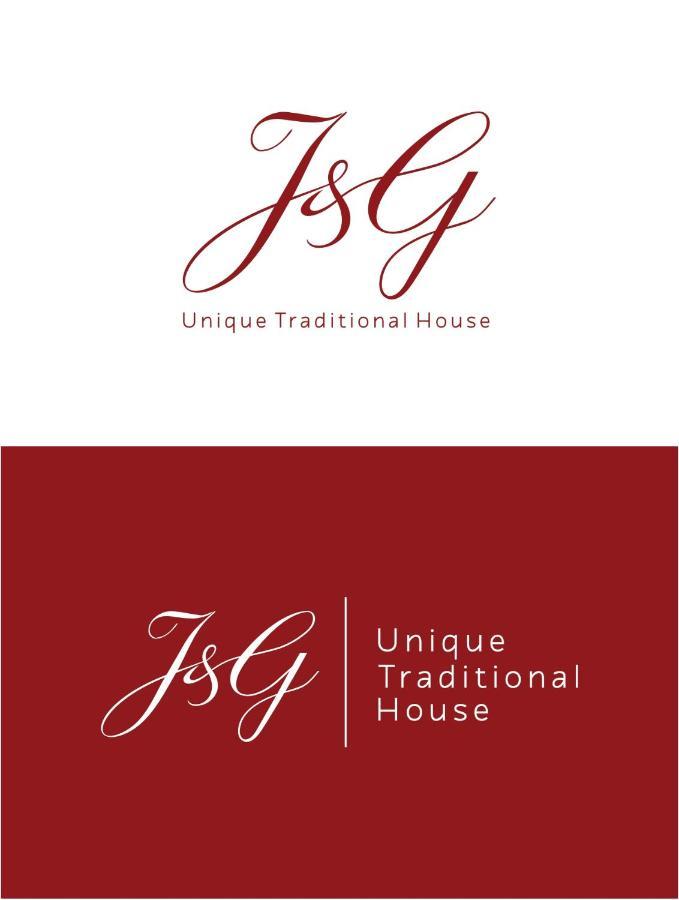 Unique Traditional House, Hosted By J&G Tiranë Eksteriør bilde